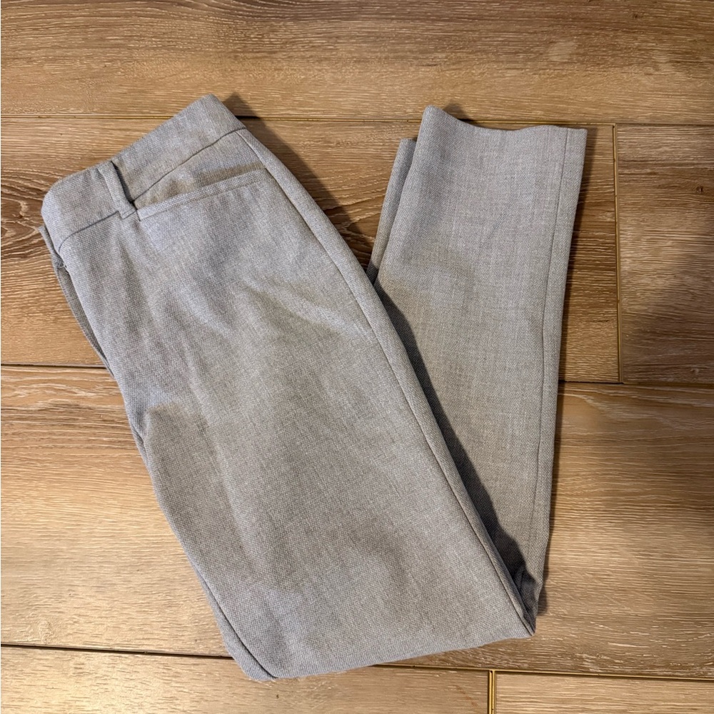 WHITEHOUSEBLACKMARKET Gray slacks